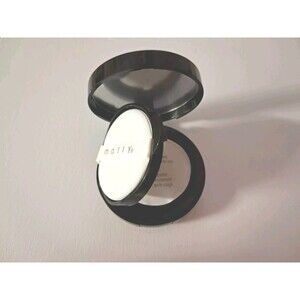 New Mally Smooth Skin Perfecting Powder Foundation - Fair - .35 oz - New